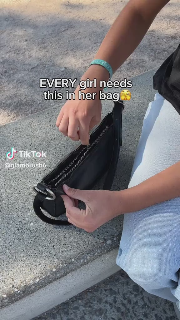 SilkFlow Mini wireless hair straightening comb video demonstration – portable ceramic straightener in action on hair